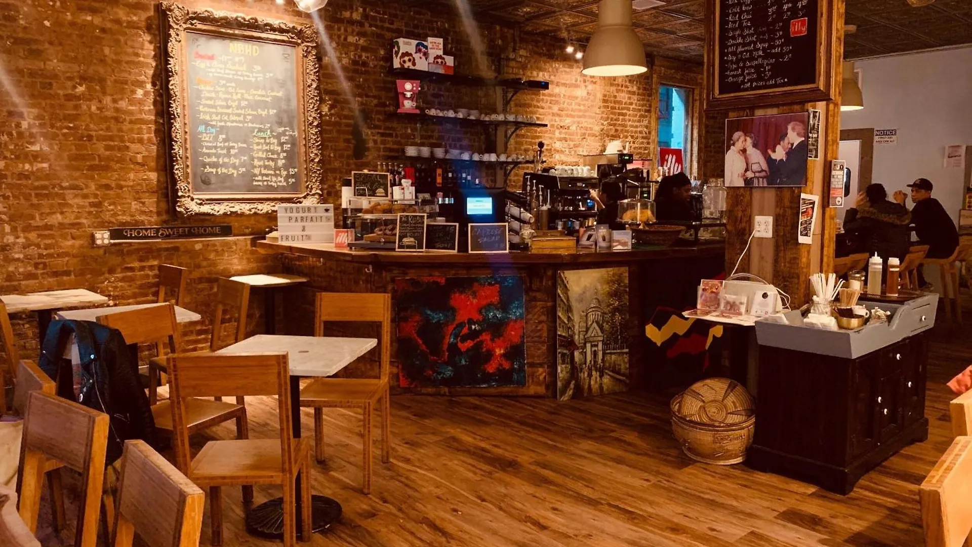 Large Room In Charming Townhouse ニューヨーク